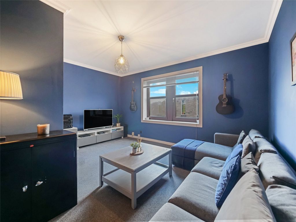 Property photo 2 of 32 Picture No. 09