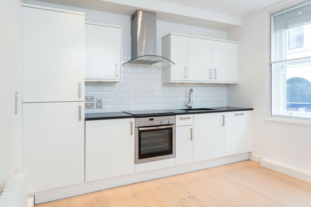 Property photo 2 of 6 962604