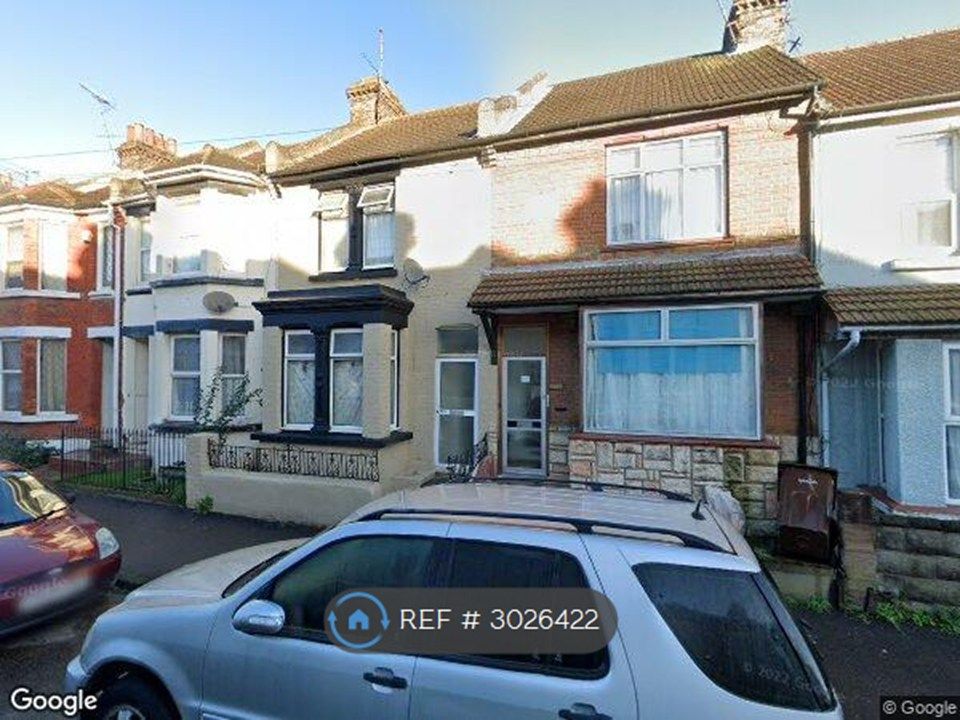 Property photo 2 of 25