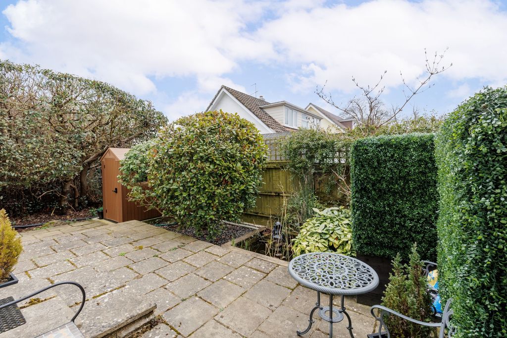 Property photo 2 of 23