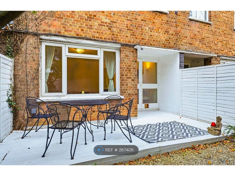 Property photo 2 of 24