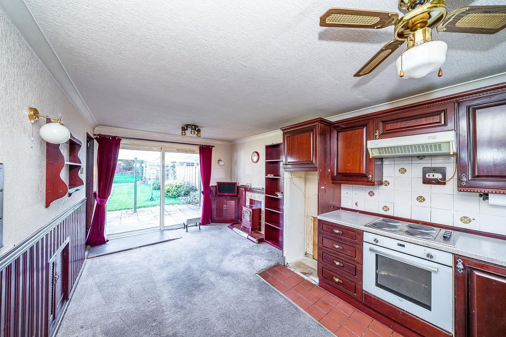 Property photo 3 of 17 Webbs-4.Jpg