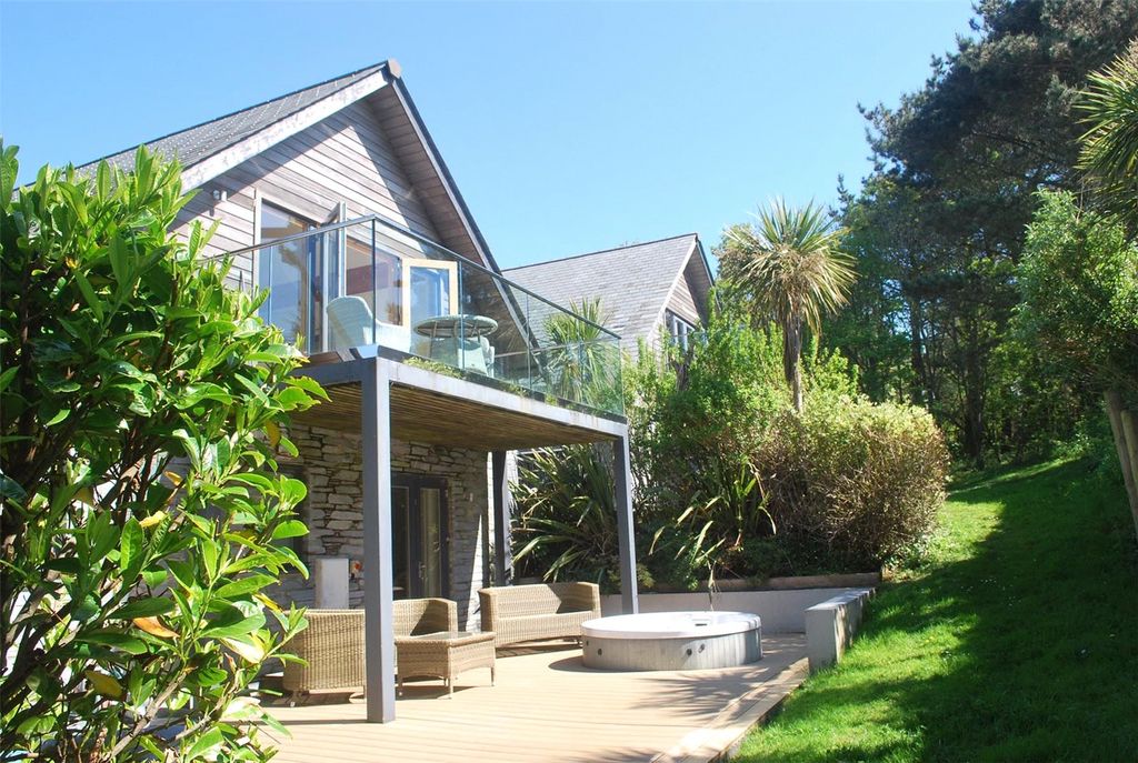 Property photo 1 of 20 Picture No. 06