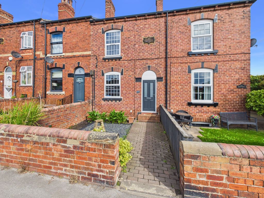 Property photo 1 of 17