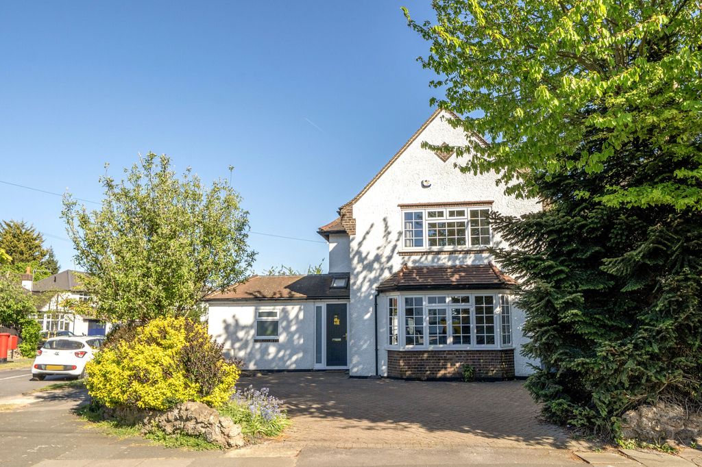 Property photo 1 of 21