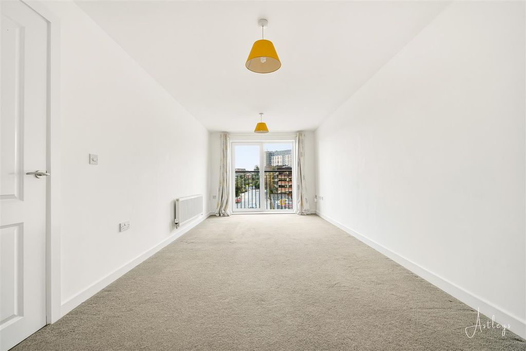 Property photo 2 of 12 Lounge/Dining Room