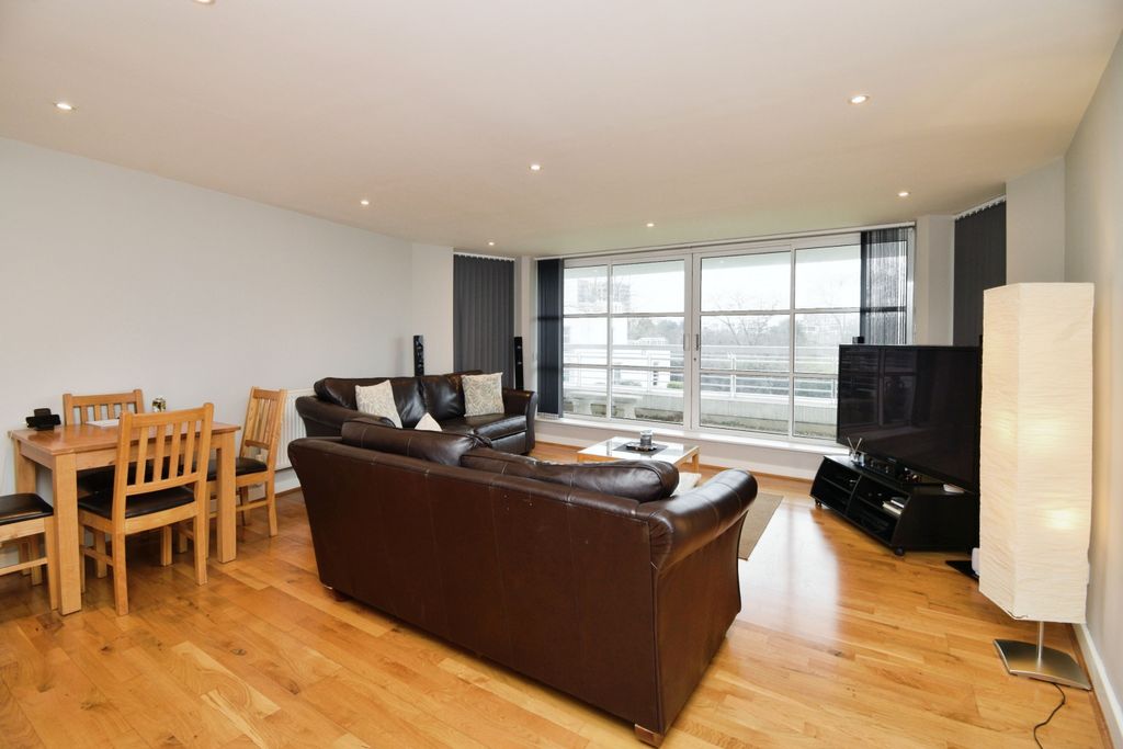 Property photo 1 of 16 Lounge/Dining Room