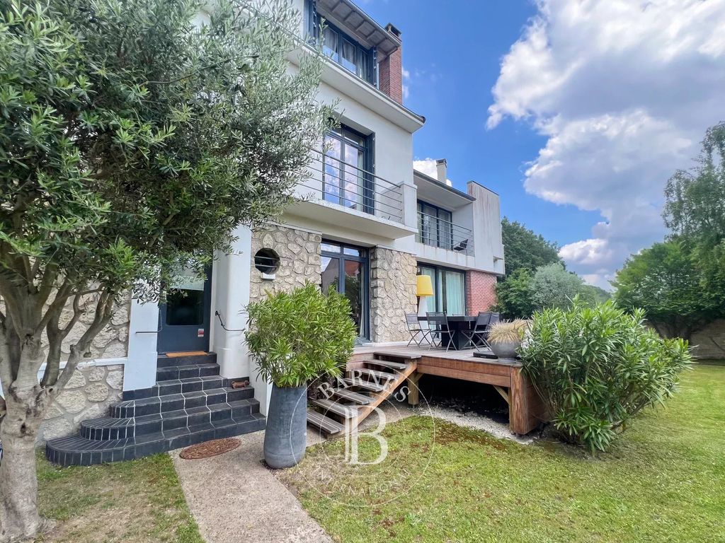 Property photo 1 of 29