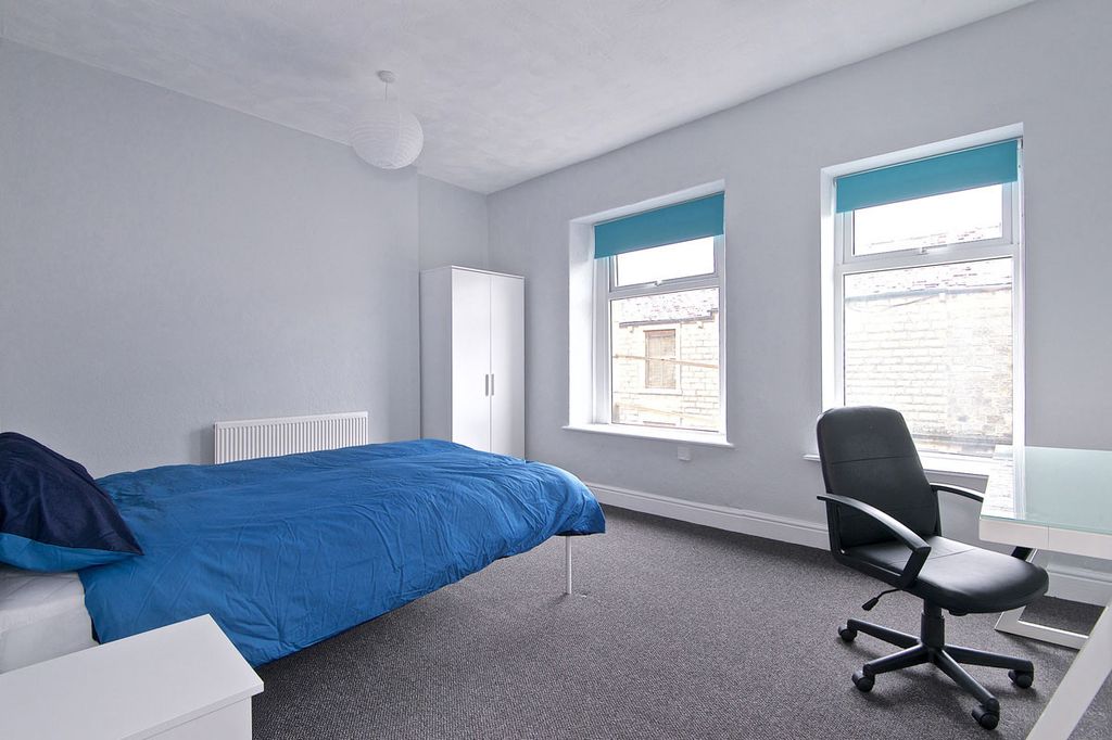 Property photo 2 of 6 Property Photo