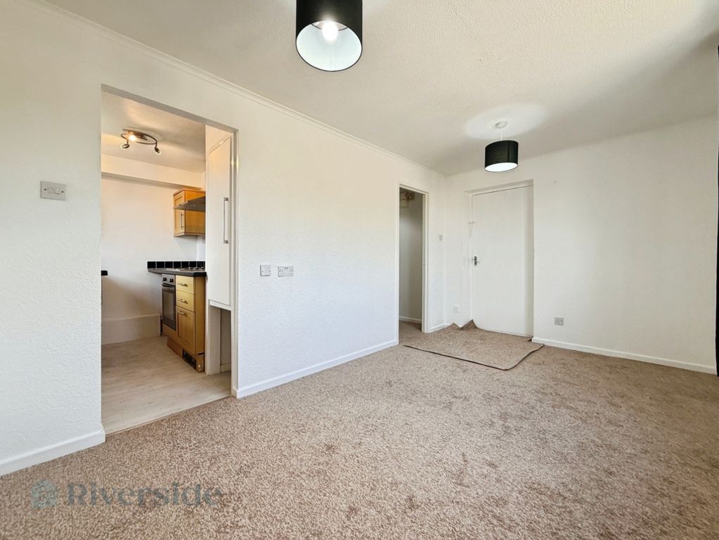 Property photo 2 of 11 Pbox-Img.Jpg