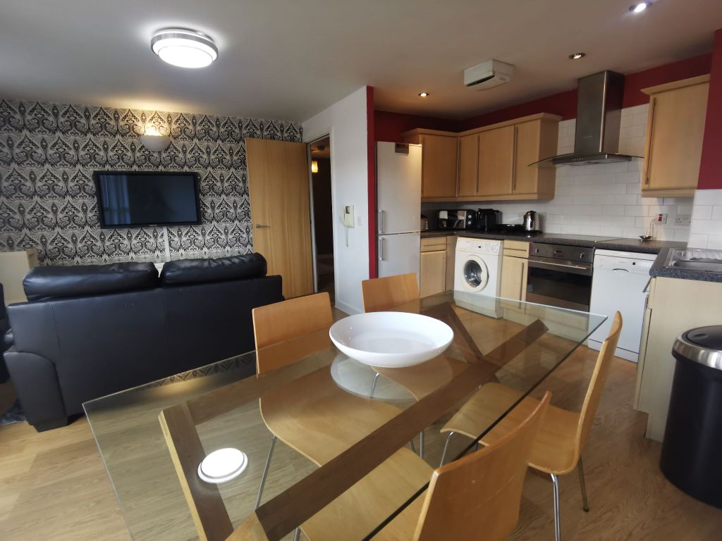 Property photo 1 of 11 2 Bedroom Apartment For Rent