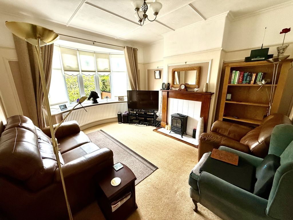 Property photo 3 of 14 Img_3223