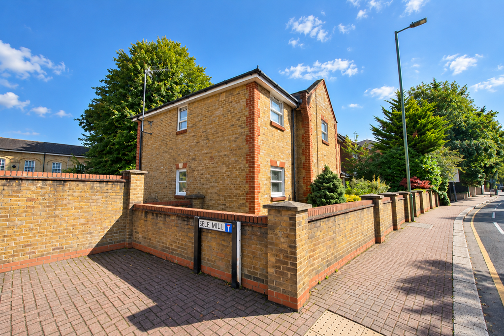 Property photo 1 of 10