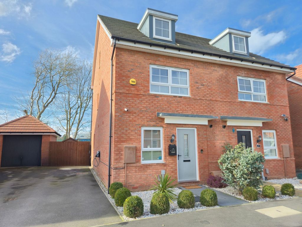 Property photo 1 of 21