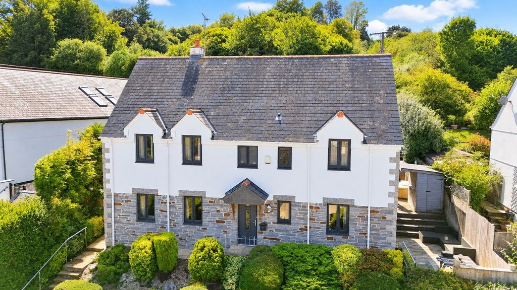 Property photo 1 of 33