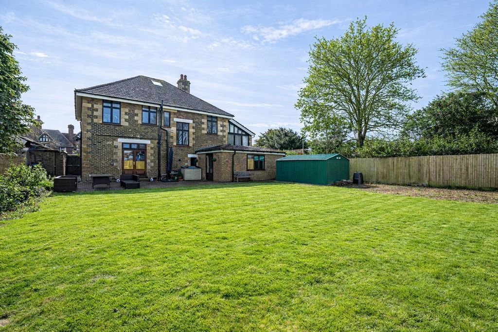 Property photo 2 of 42 Fed0039E-Da5d-4d2d-Bdff-F1Fdebdbfc86.Png