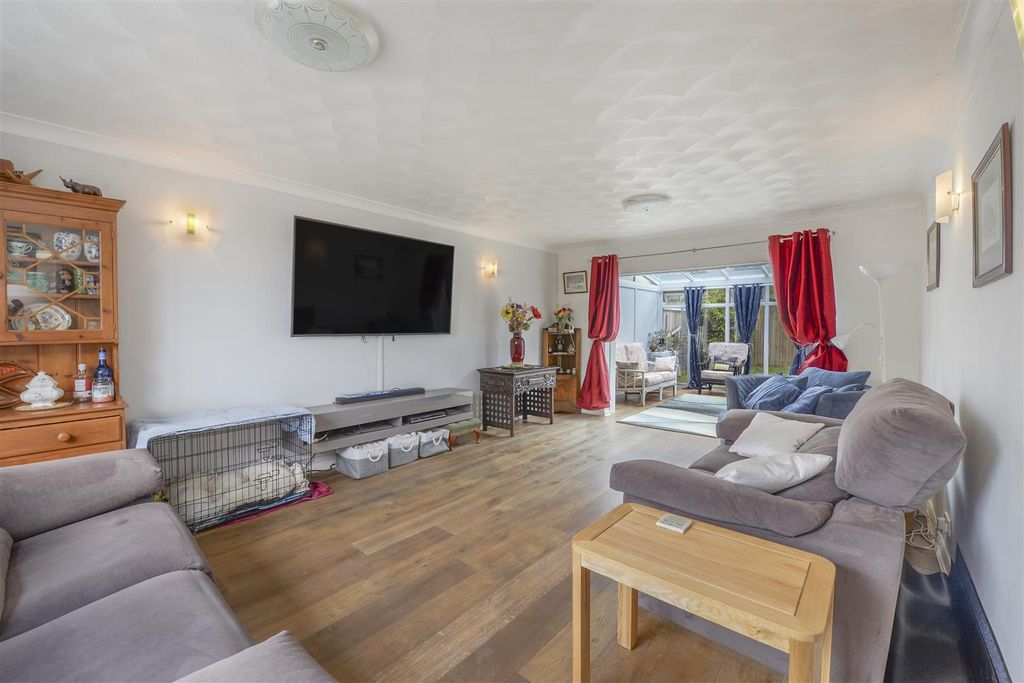 Property photo 3 of 21 07.Jpg