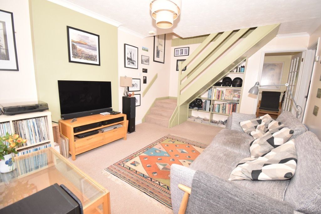 Property photo 2 of 14