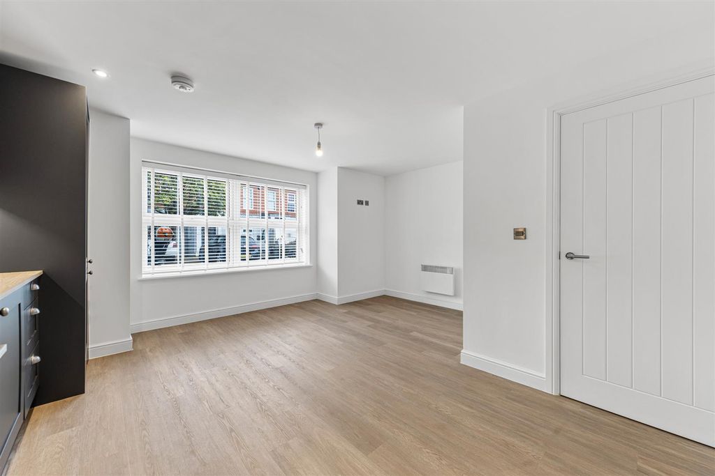 Property photo 2 of 10 Wrighthouseweb19.Jpg