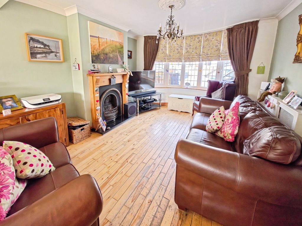 Property photo 3 of 25 1210d4E7-20250929_143706