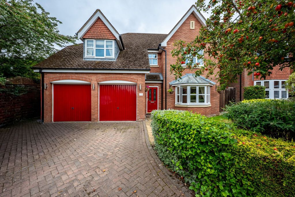 Property photo 1 of 37