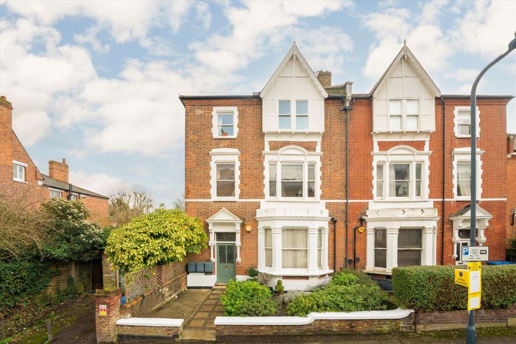 Property photo 1 of 9