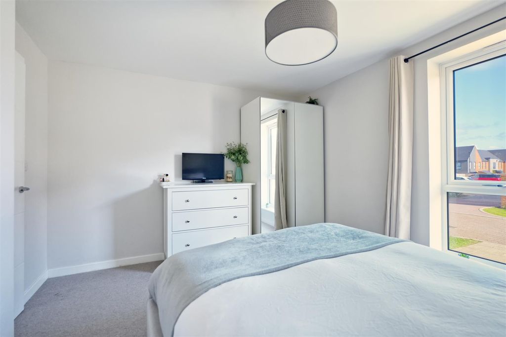 Property photo 3 of 23 15.Jpg