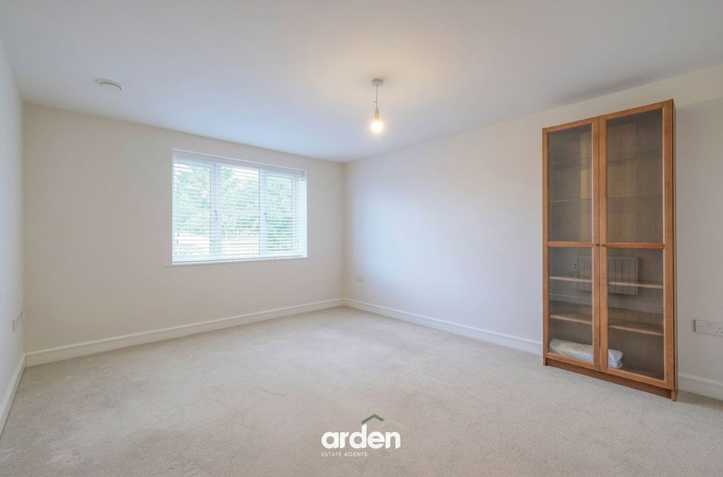 Property photo 3 of 23