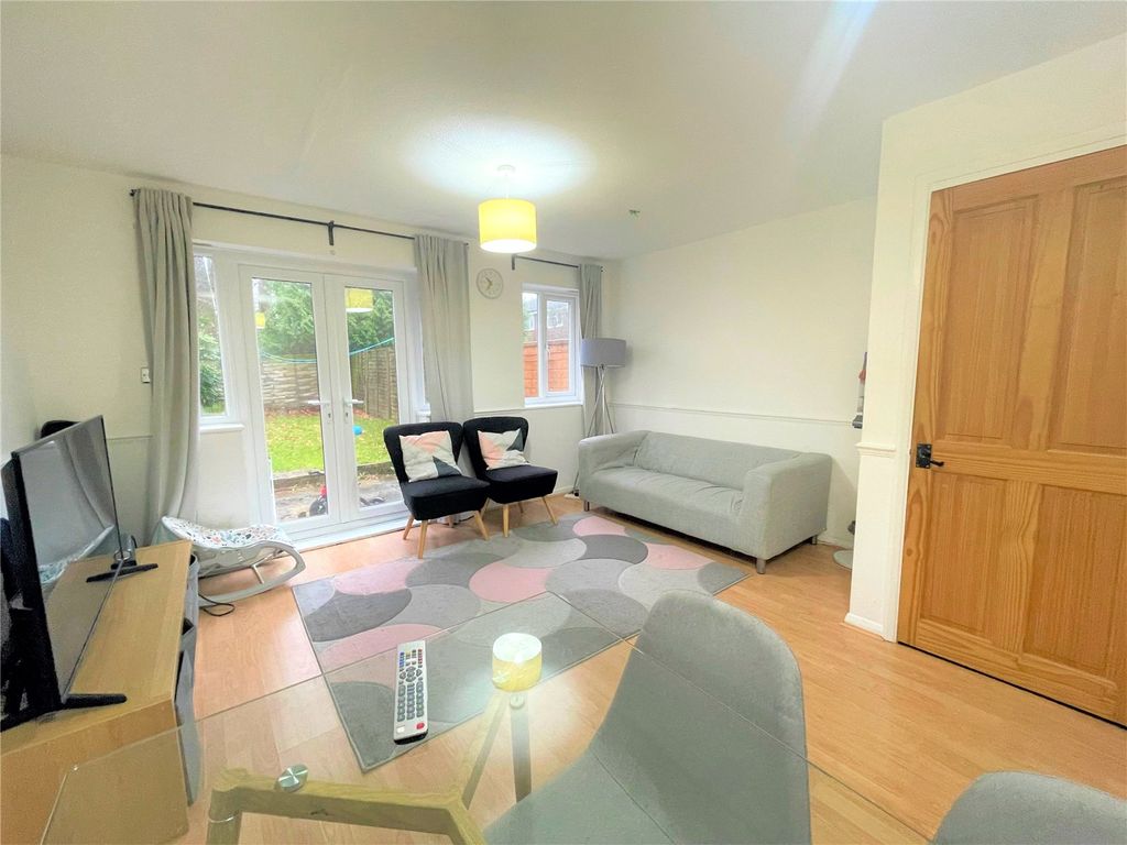 Property photo 3 of 10 Picture No. 16