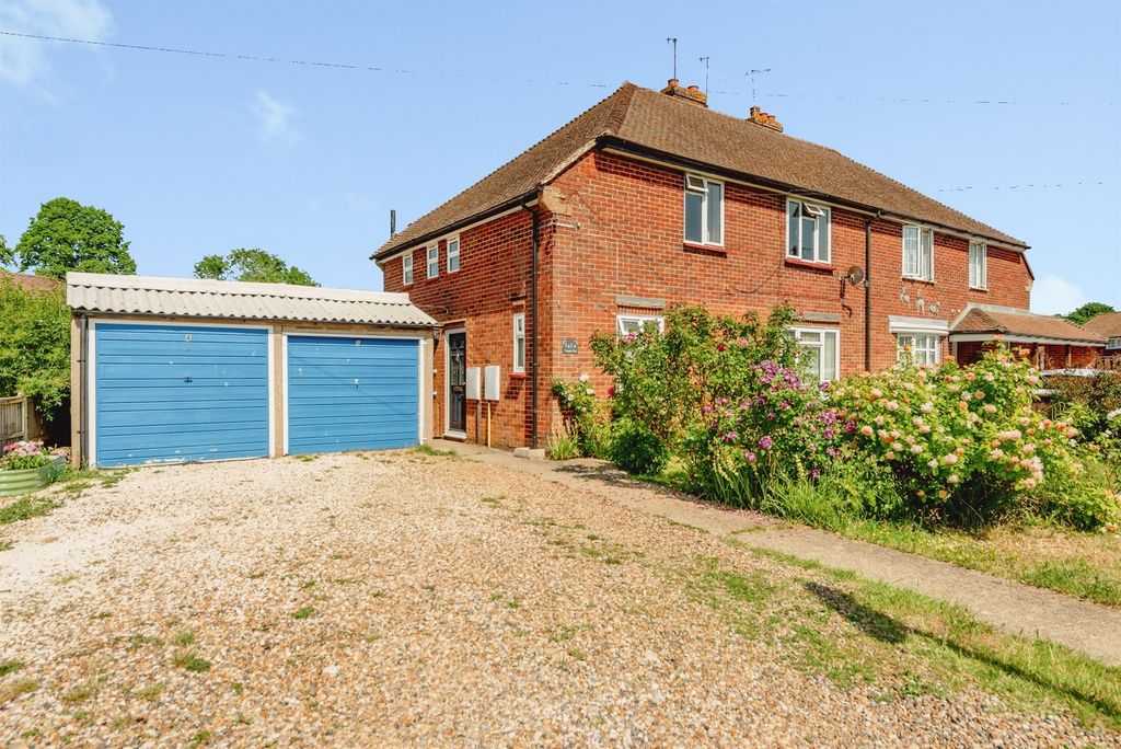 Property photo 1 of 9