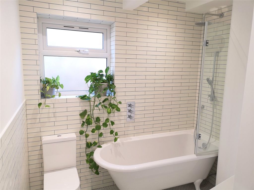 Property photo 3 of 17 Picture No. 33