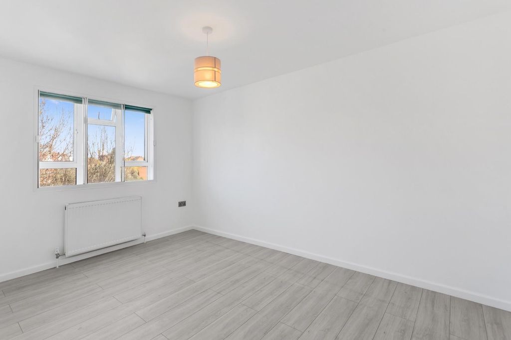 Property photo 1 of 11 Img_6148.Jpg