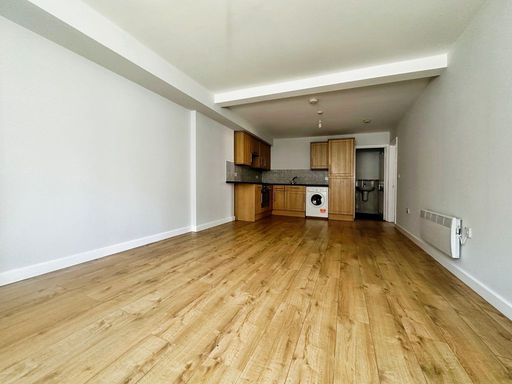Property photo 3 of 37