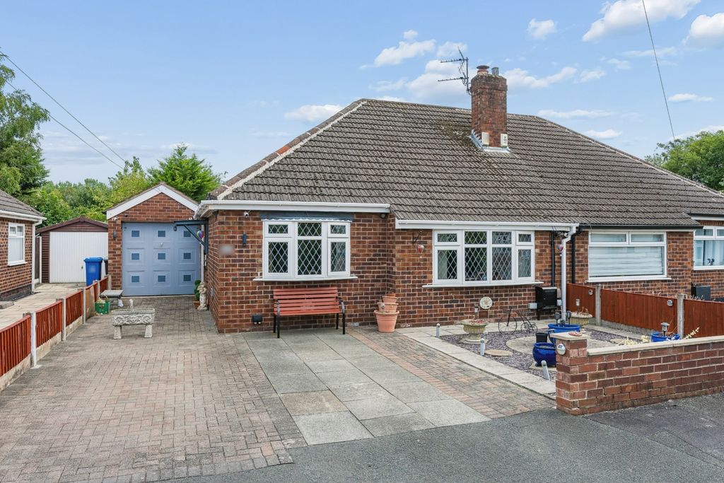 Property photo 1 of 16 5181831