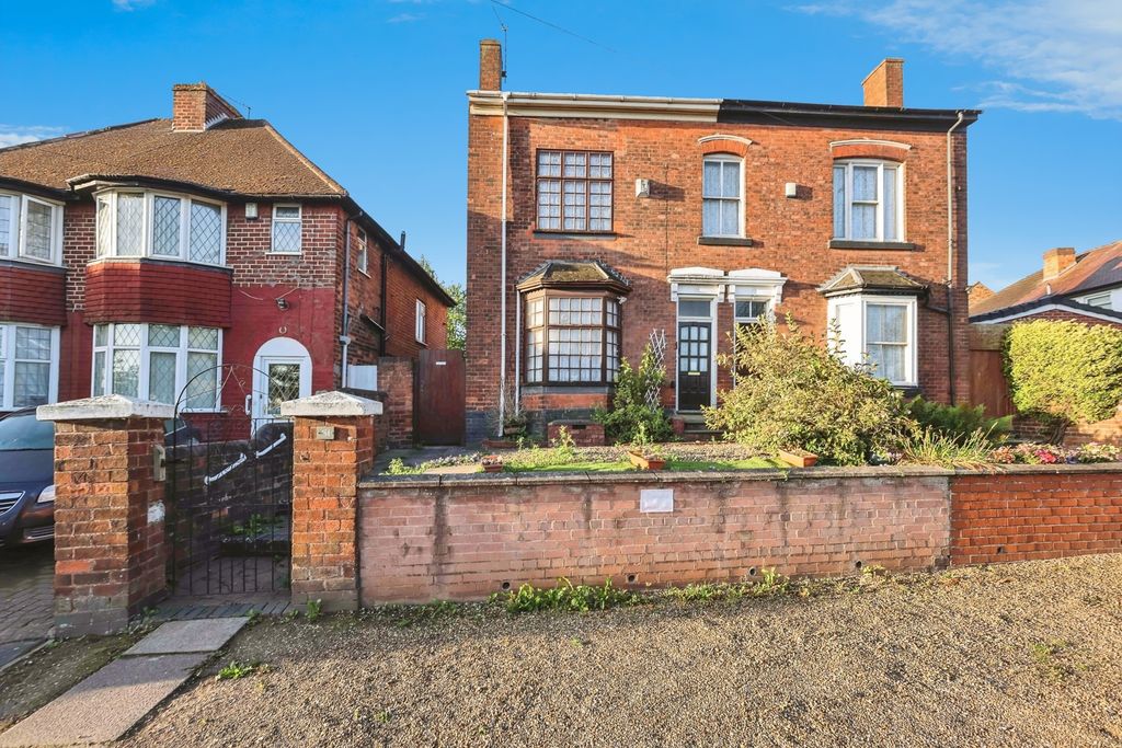 Property photo 1 of 17 General View