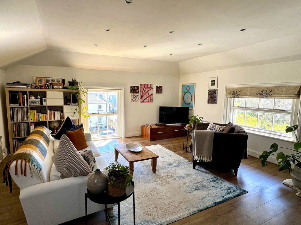 Property photo 2 of 15 Picture No. 09