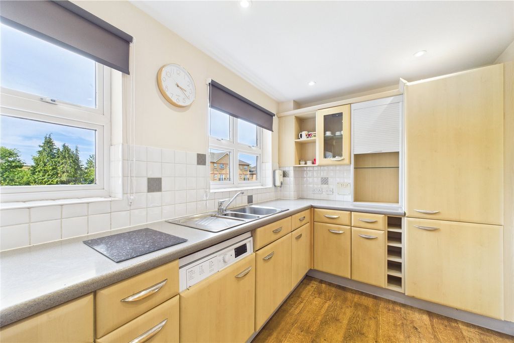 Property photo 2 of 10 Picture No. 06