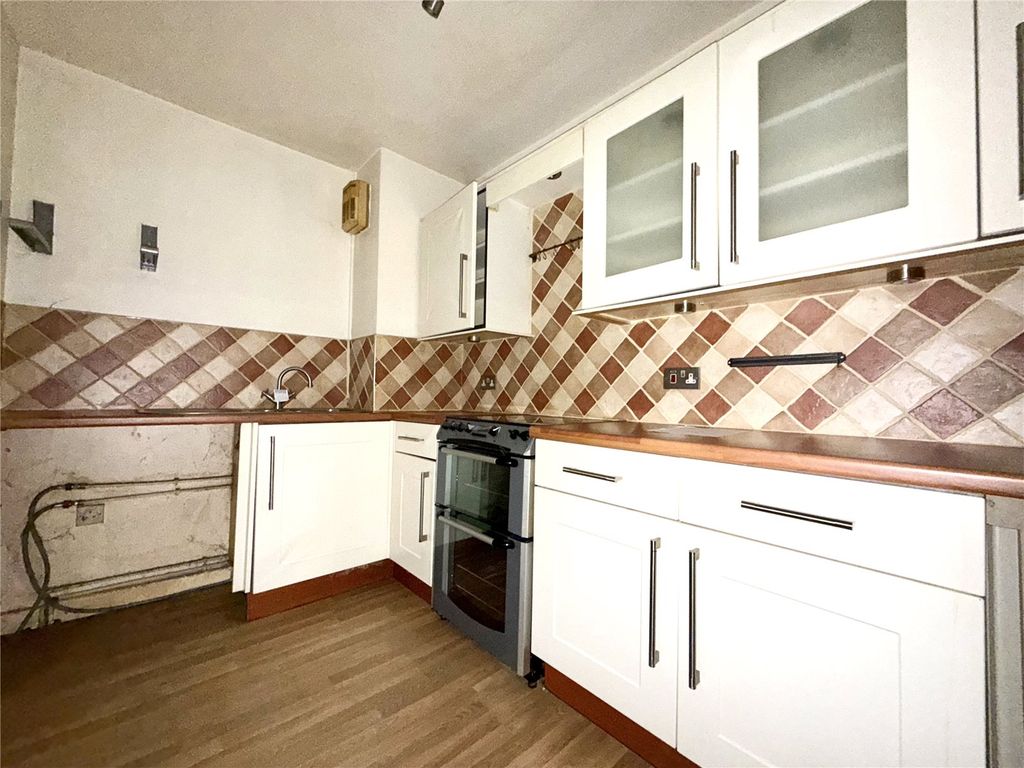 Property photo 2 of 8 Picture No. 05