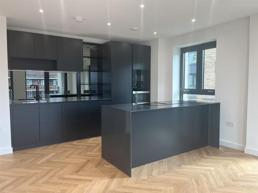 Property photo 3 of 11 Img_4955.Jpg