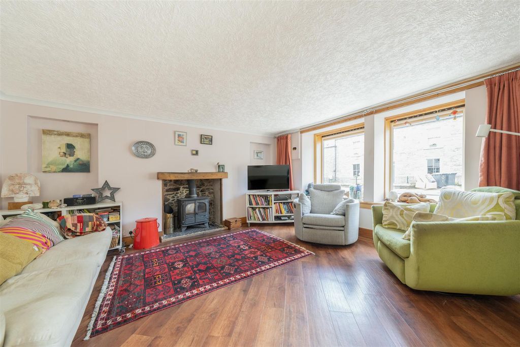 Property photo 3 of 21 31_High_Street-3.Jpg