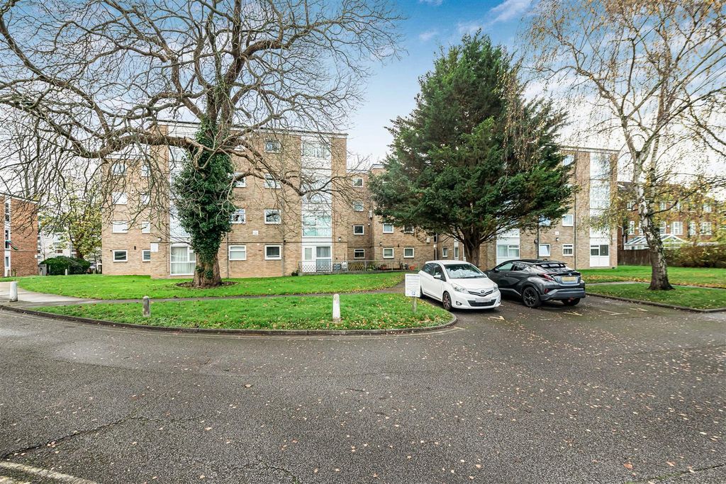 Property photo 3 of 12 7_67272.Jpg