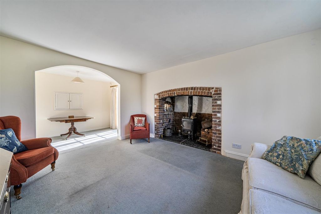 Property photo 3 of 16 Sitting Room