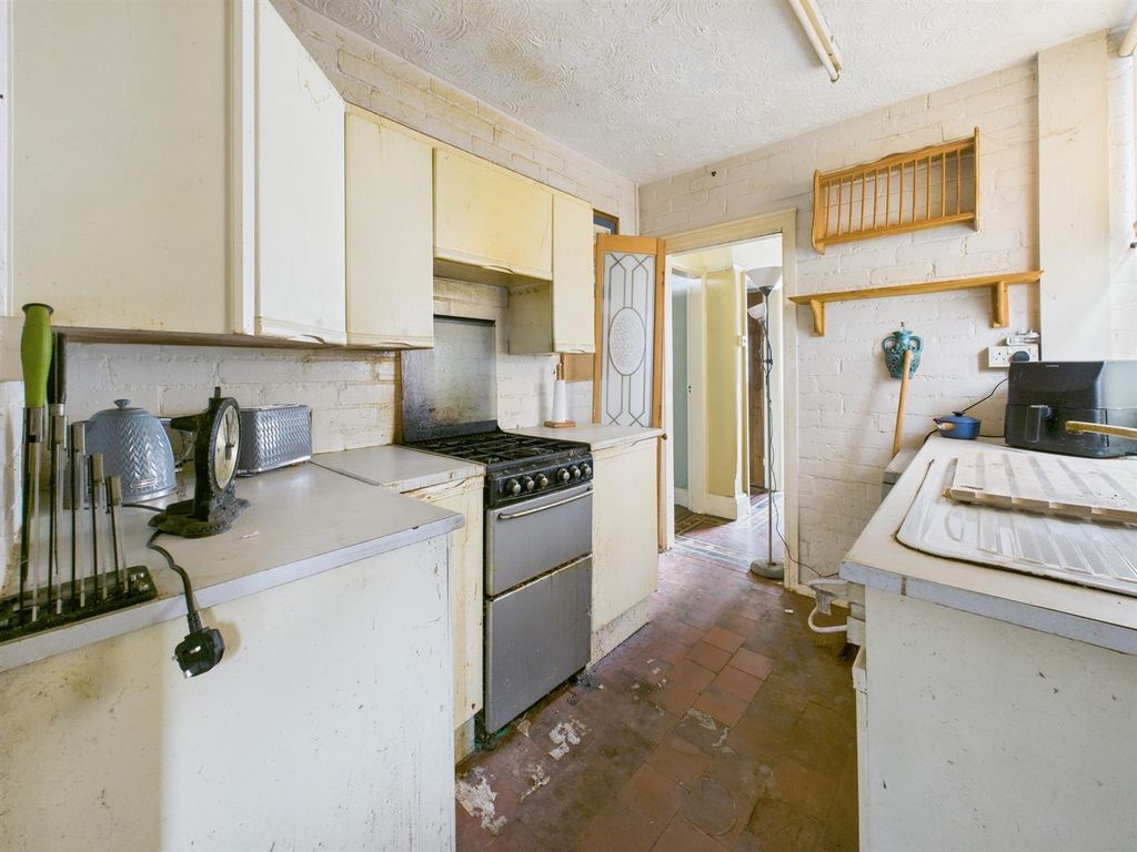 Property photo 3 of 8