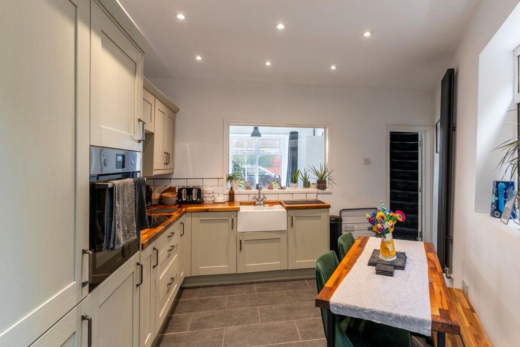 Property photo 3 of 19 176Fr-11.Jpg