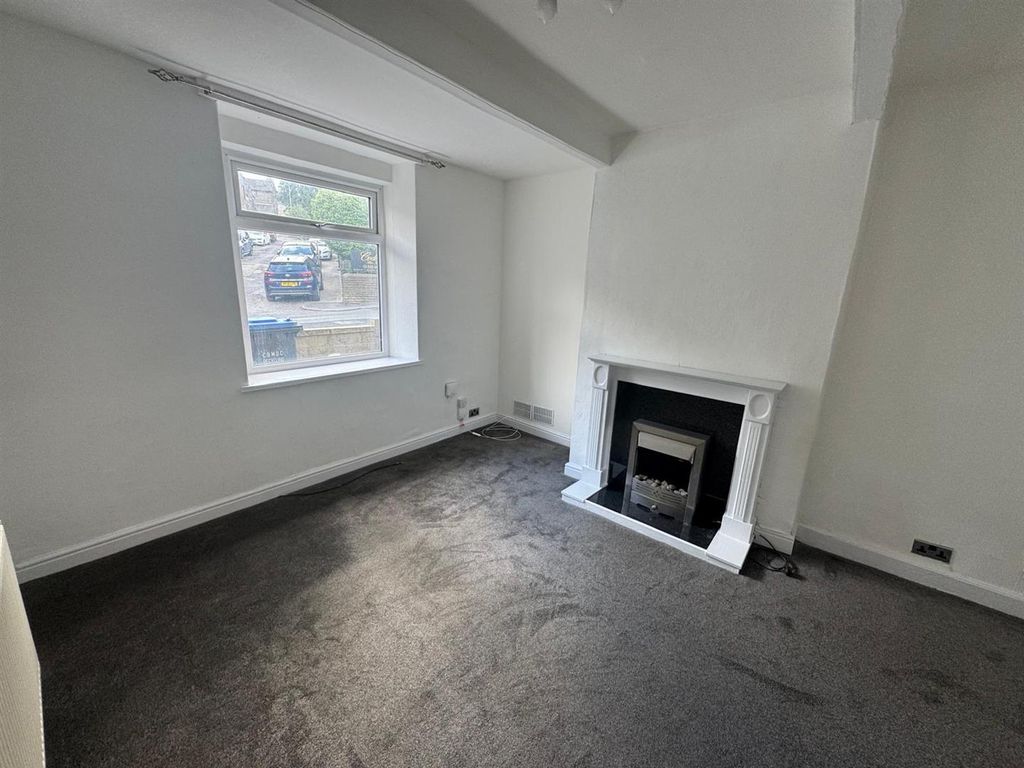 Property photo 2 of 13 Living Room