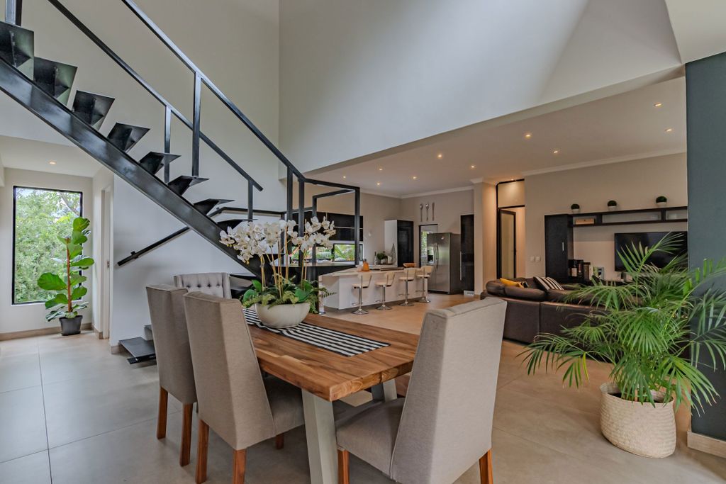 Property photo 3 of 79 Pt1726407