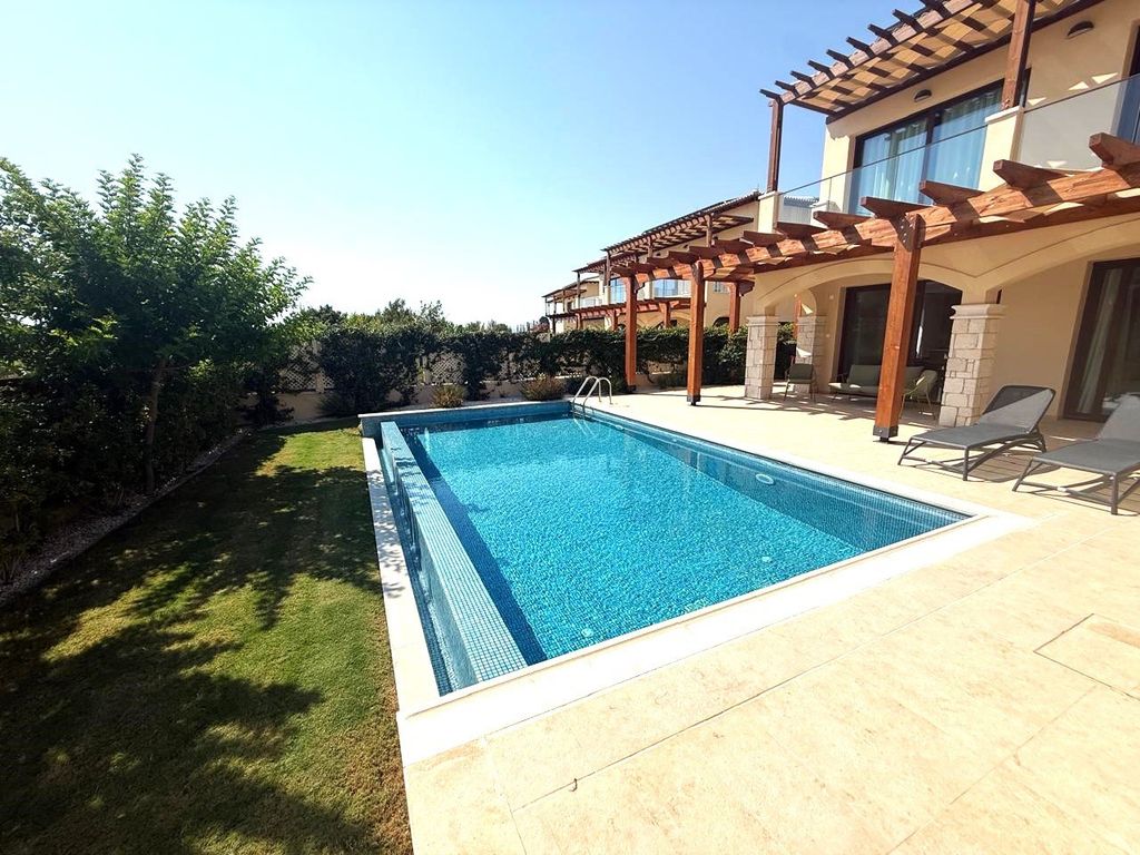 Property photo 1 of 26