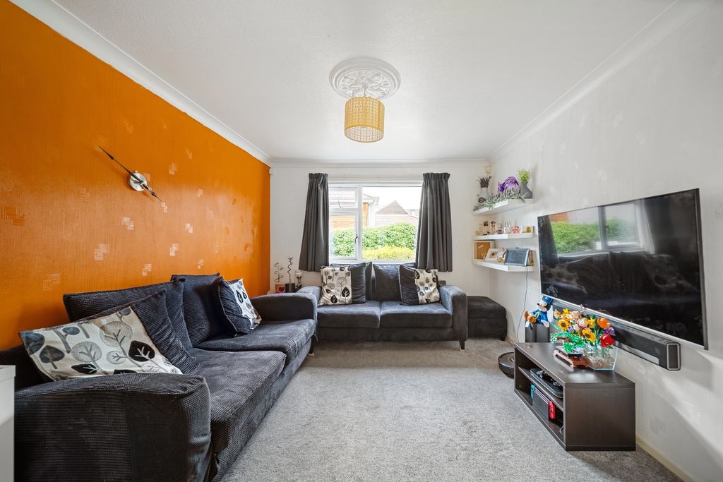Property photo 3 of 15 4446563