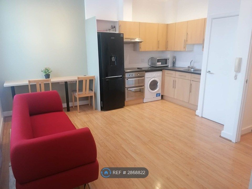 Property photo 2 of 6