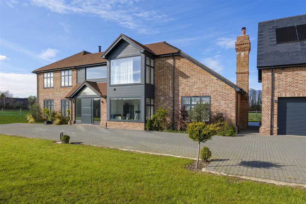 Additional image 23 of 6 bed detached house to rentFarnham House, Merton Lane, Canterbury CT4